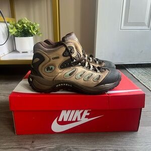 Merrell Reflex Women’s Tan Waterproof Mid Hiking Boot